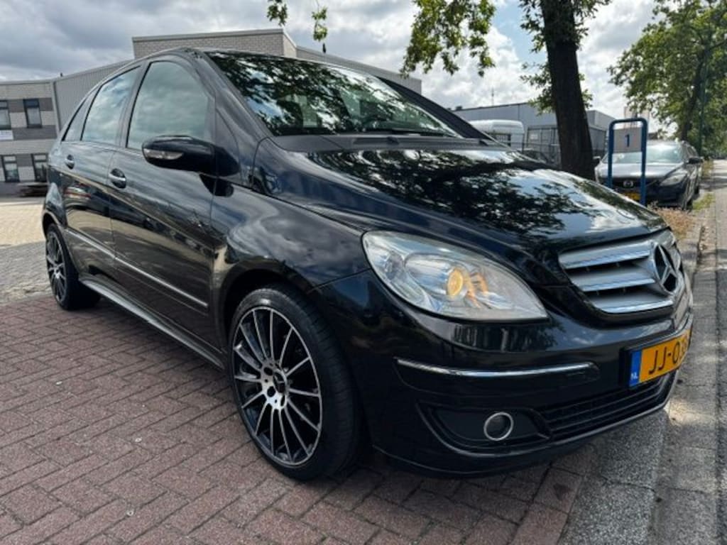 Mercedes-Benz B-klasse 200 Airco/ECC,Cruisecontrol,Leder,Navigatie