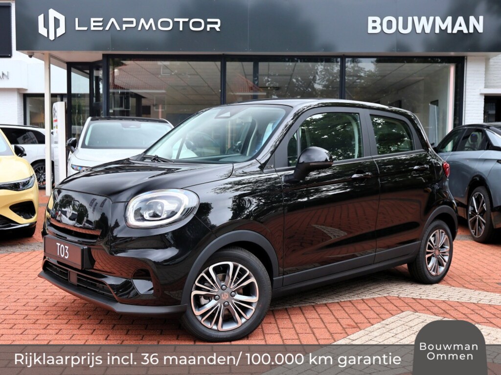 Leapmotor T03 EV 37,3kWh 95PK 5drs. Design NIEUW, Rijklaarprijs | Navigatie | Panoramadak | Camera