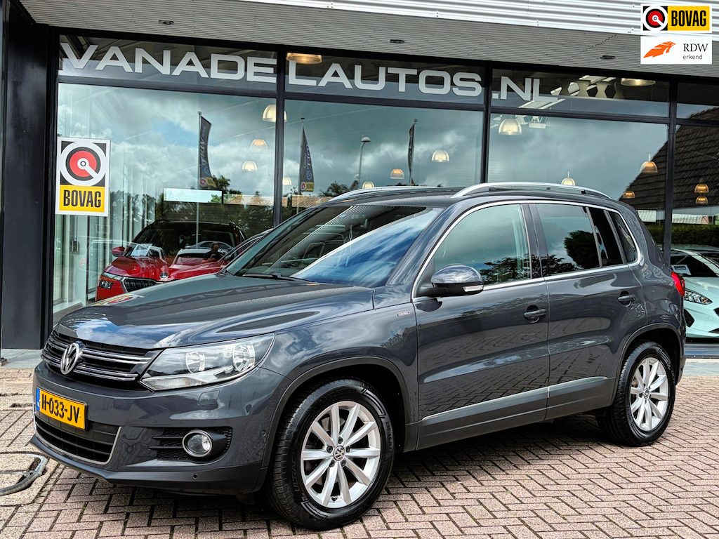 Volkswagen Tiguan 1.4 TSI R-Line Navi Camera Clima Cruise Trekhaak Volledig Dealeronderhouden!