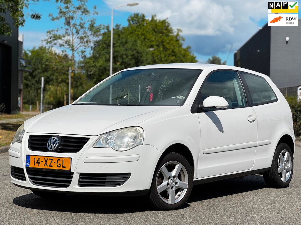 Volkswagen Polo 1.4-16V Optive|AIRCO|CRUISE|BOEKJES|APK06-05-2027