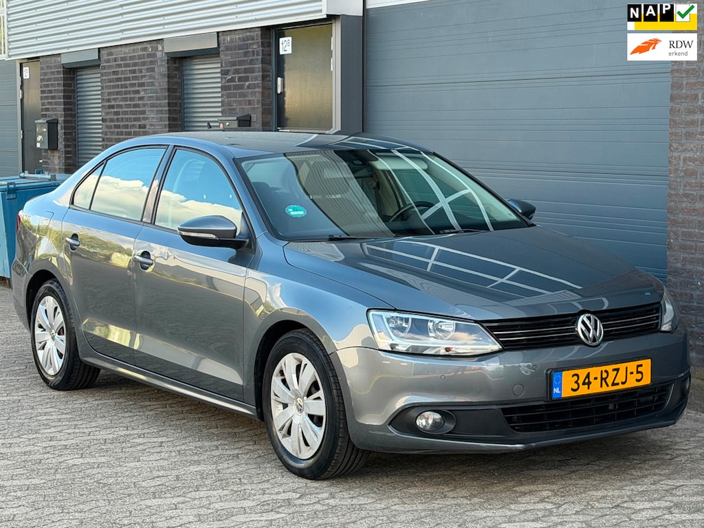 Volkswagen Jetta 1.2 TSI Comfortline CLIMA CRUISE PDC TREKHAAK NIEUWE APK