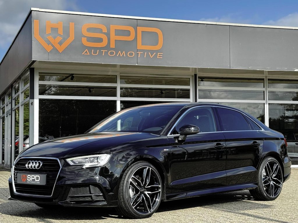 Audi A3 Limousine 1.0 TFSI 3x S-Line|19"RS|Sfeerve|116PK|PDC