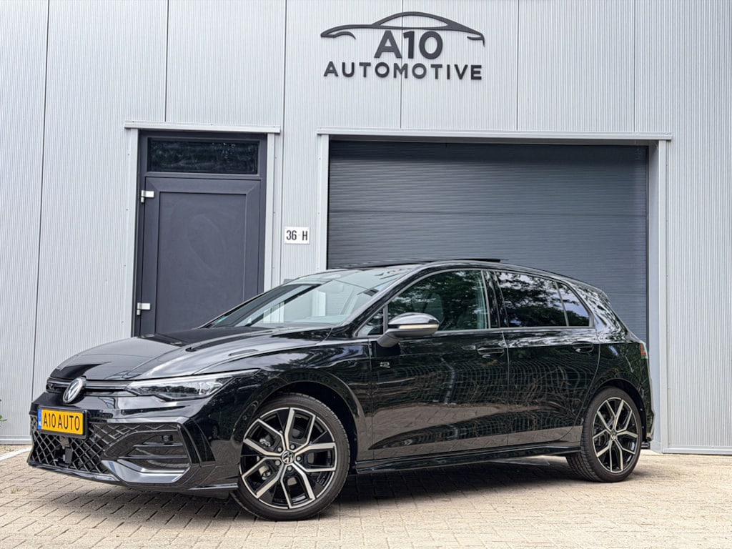 Volkswagen Golf 8.5 1.5 eTSI R-Line PANO | HUD | IQ LED
