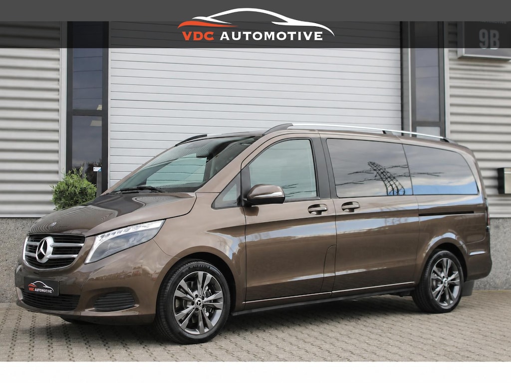 Mercedes-Benz V-klasse 220d Lang 8 Persoons Trekhaak | Dealer Onderhouden | LED | Stoelverwarming | Camera | Dodehoekassistent | Spoorassistent