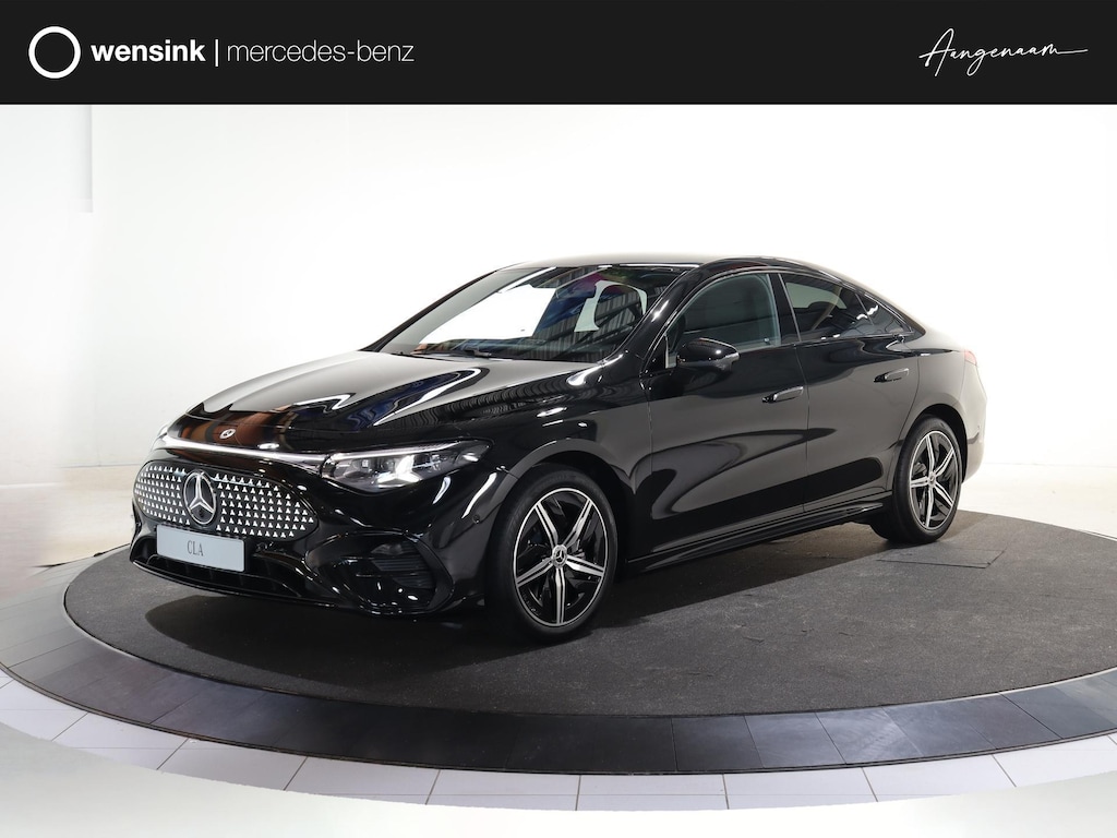 Mercedes-Benz CLA 250+ Launch Edition 85.5 kWh | Night | Panoramadak | Stoelverwarming | DISTRONIC | Achteruitrijcamera | Dodehoekassistent | Trekhaak |