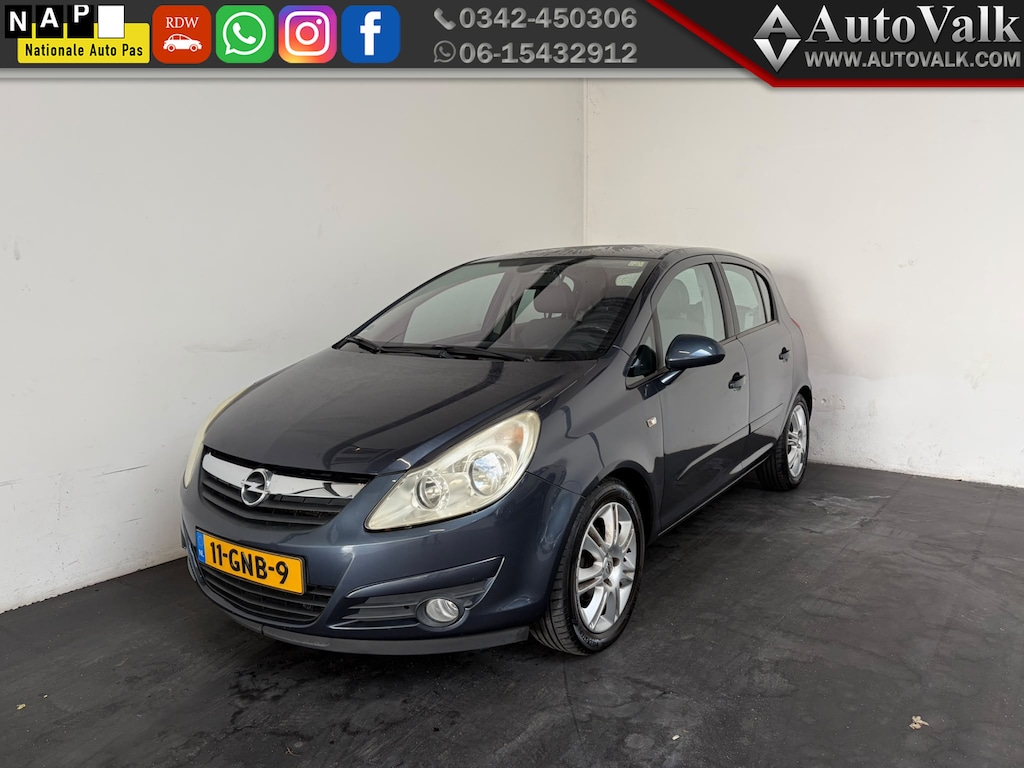 Opel Corsa 1.4-16V Cosmo. Airco!