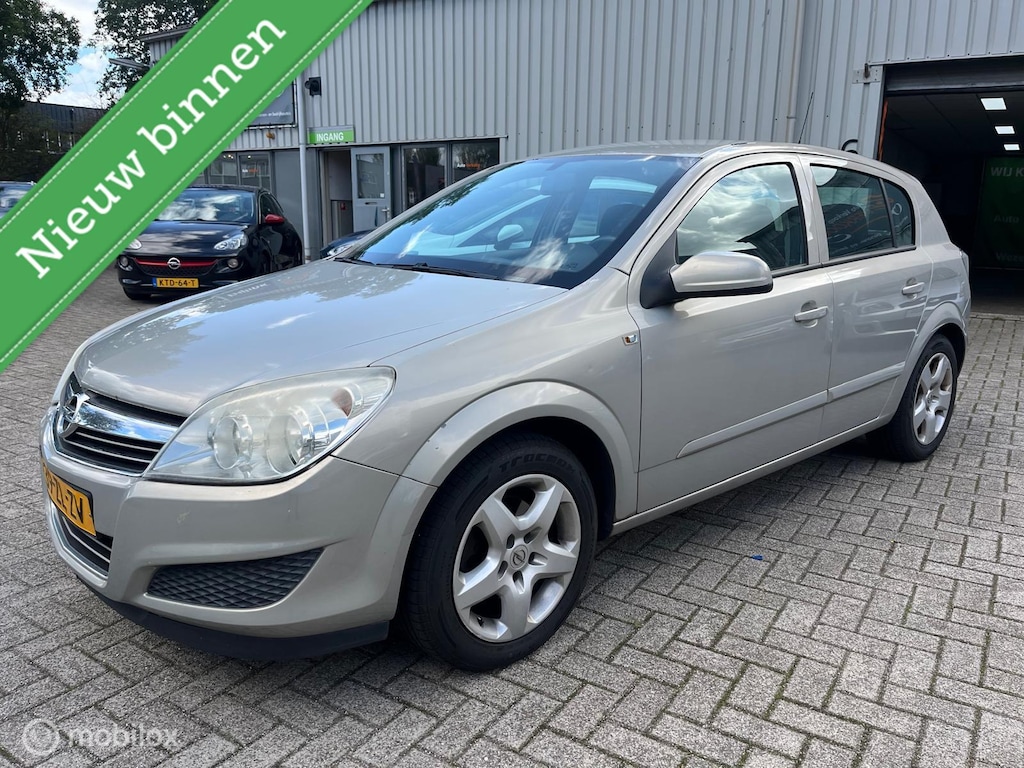 Opel Astra 1.6 Business