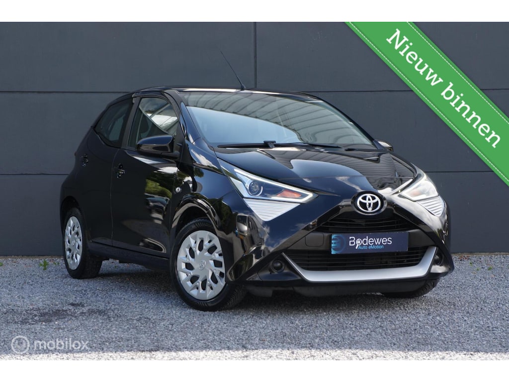 Toyota Aygo 1.0 VVT-i X-Play Airco Apple/Android Lage Km's!
