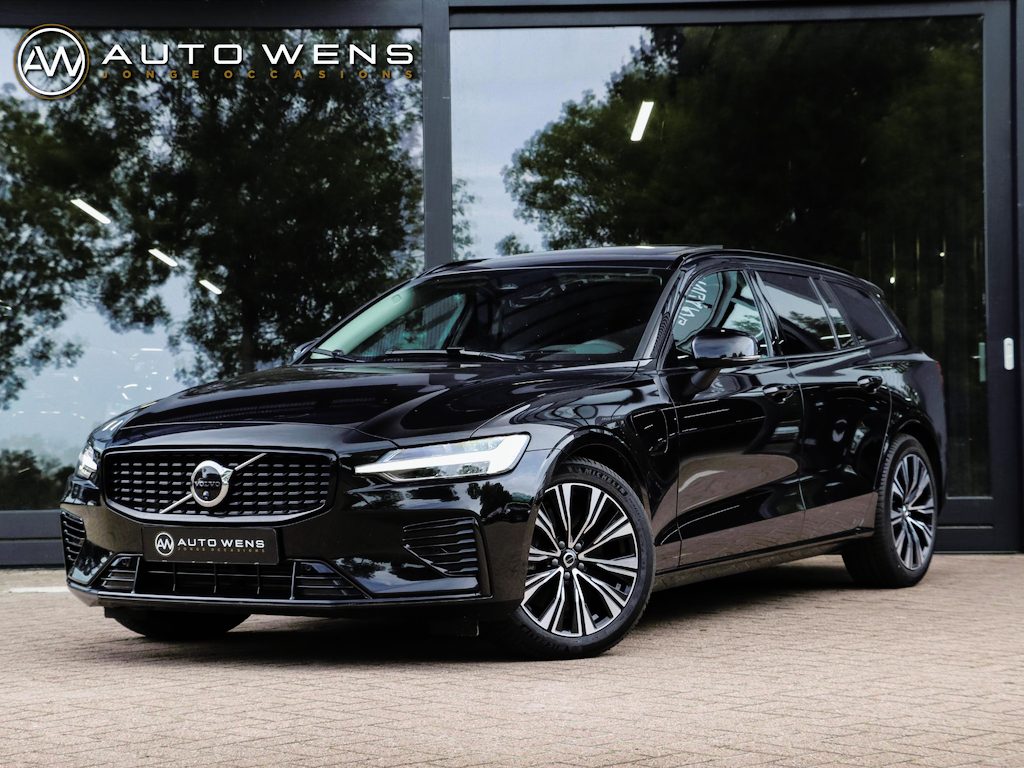Volvo V60 T8 AWD Plus Dark 455PK Panoramadak HeadUp Display 360 Cam Alarm Getint glas