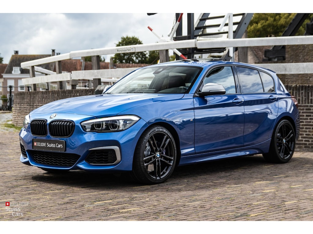 BMW 1-Serie M140i Adaptief M-onderstel|Leder|CarPlay|Glazen dak|LCI2