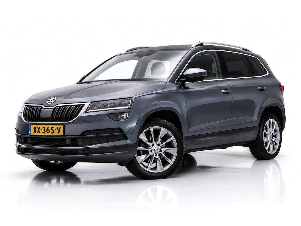 Skoda Karoq 1.5 TSI ACT | VIRTUAL COCKPIT | STOELVERWARMING | CAMERA | NAP | CANTON | SFEERVERLICHTING