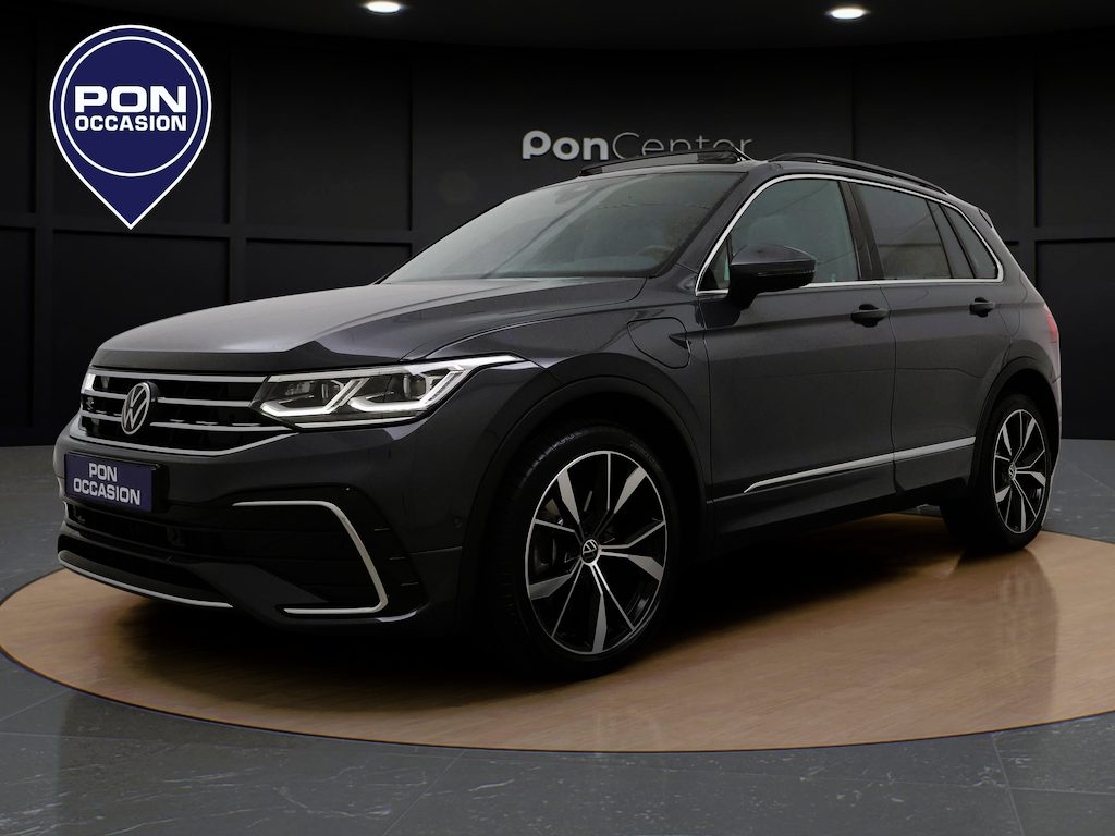 Volkswagen Tiguan 1.4 TSI eHybrid R-Line | Pano dak | Navigatie | Camera | Elek Achterklep | Head Up Display | 20" | ACC |