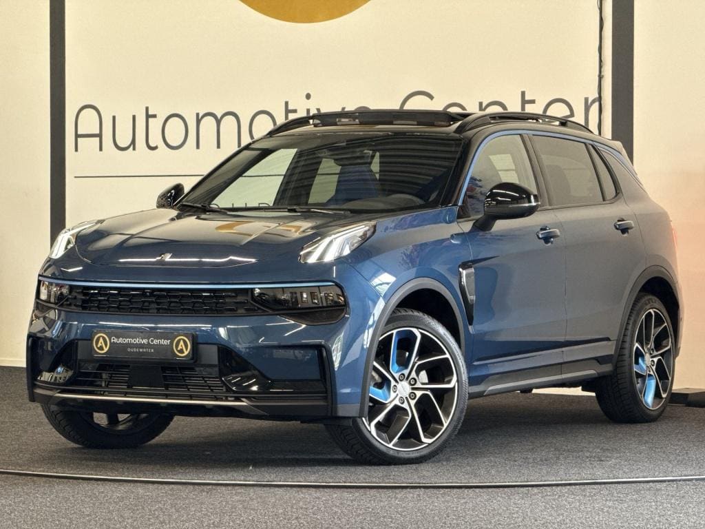 Lynk & Co 01 1.5 | PHEV | MY23 | 6,6 KWH | PANO | ZWARTE HEMEL | 360 CAMERA