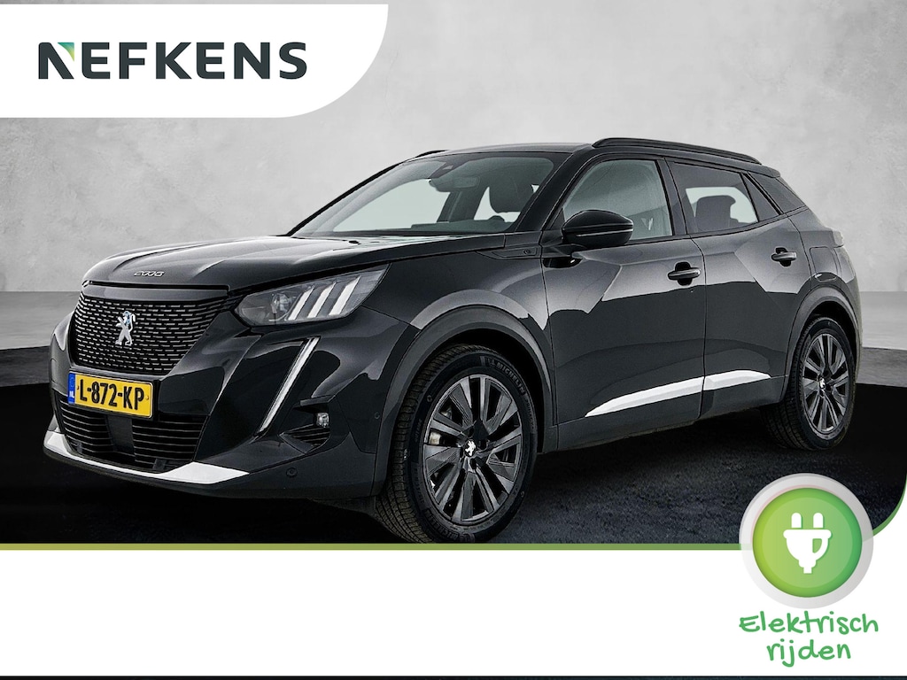 Peugeot e-2008 SUV EV GT Pack 50 kWh 136pk | Accu 92% | Navigatie | Panoramisch schuif-kanteldak | Lederen sportstoelen | Achteruitrijcamera | Stoelverwarming | Full Led koplampen | 3D Cockpit | Keyless | Parkeersensoren v+a | Adaptieve Cruise Control | Dodehoeksensor | Apple Carplay / Android Auto | DAB+ radio | Draadloze telefoonlader | Donker getint glas | 18" lichtmetalen velgen |
