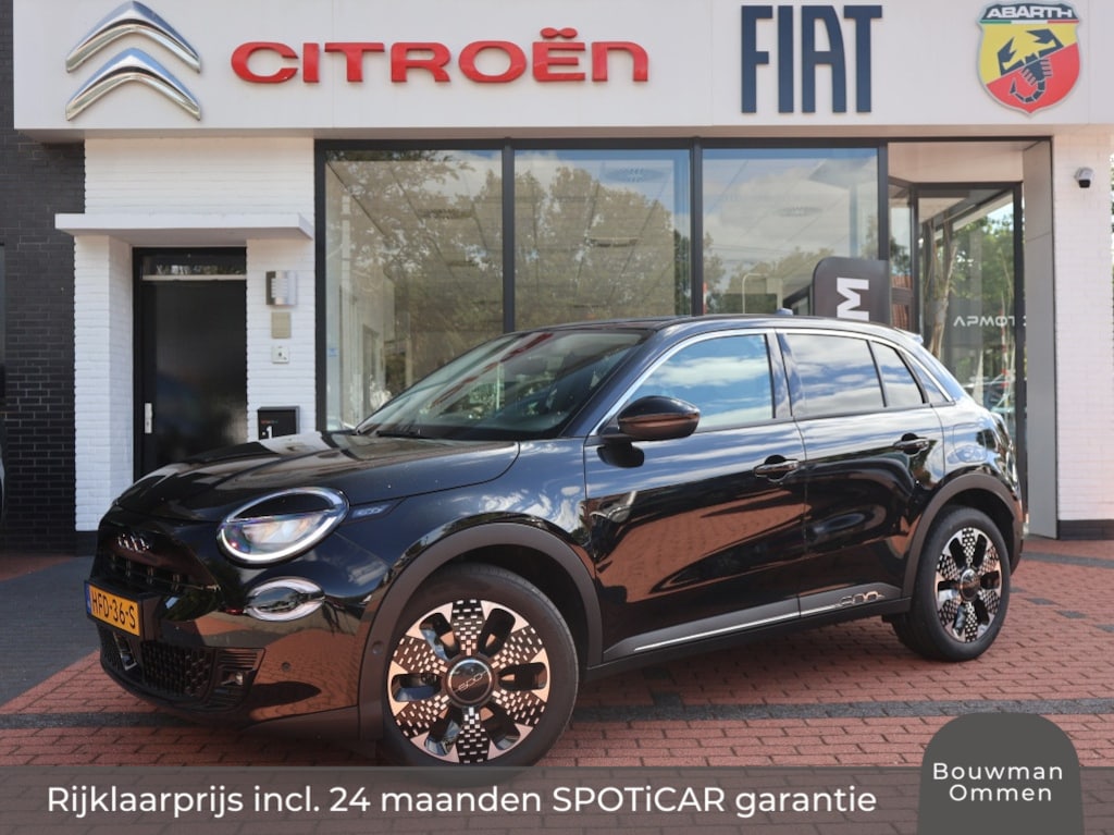 Fiat 600 Mild Hybrid Turbo Charged 145PK Automaat La Prima, Rijklaarprijs | Navigatie | Camera | Lichtmetalen wielen