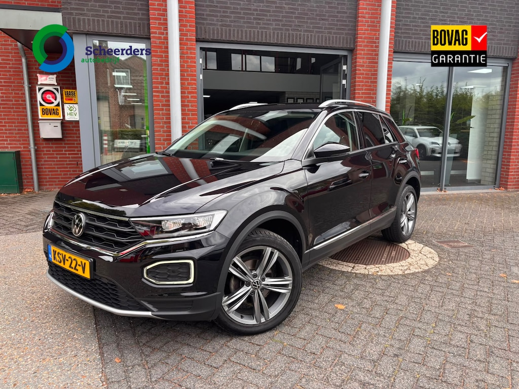 Volkswagen T-Roc 1.5 TSI Sport,Navi,Camera,Trekhaak,1 jaar Bovag garantie