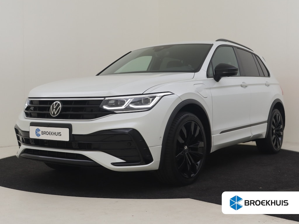 Volkswagen Tiguan 1.4 TSI eHybrid R-Line Business+245Pk DSG/AUTO | 360gr camera | Trekhaak uitklapbaar | Keyless | Climate control | Elektr stoel incl Memory | Cruise control adapt | Dodehoek | Stoel/stuurverw | NAVI | Matrix LED | DAB | 20"LMV