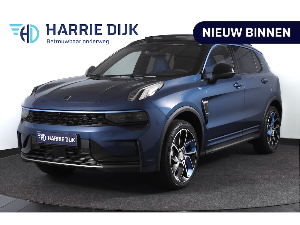 Lynk & Co 01 1.5 PHEV 261PK MY23 | Afn. Trekhaak | Donkere hemel | 360 Camera | 7.4 kWh boordlader | S/K-panodak | Adapt. Cruise | Memory | Elek. klep | LM 20" | 1189