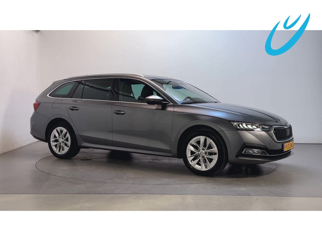 Skoda Octavia Combi 1.5 e-TSI 150pk DSG Business Edition Plus Adaptive Cruise Sfeerverlichting Navigatie