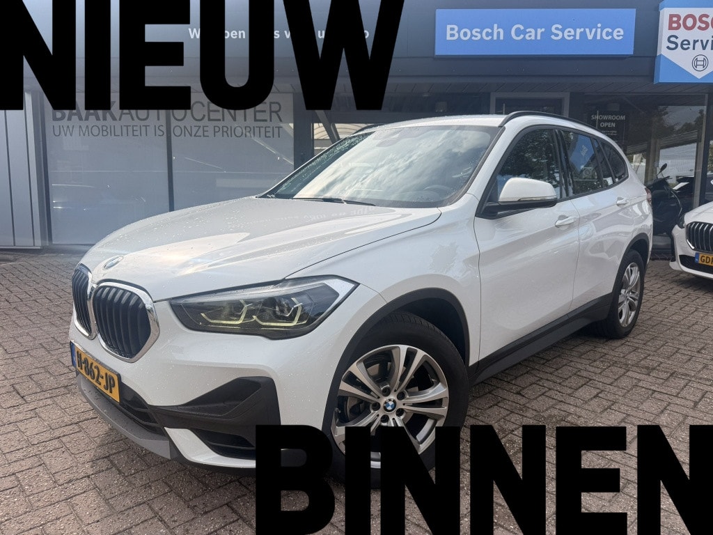BMW X1 sDrive18i Executive Edition | Navi | PDC