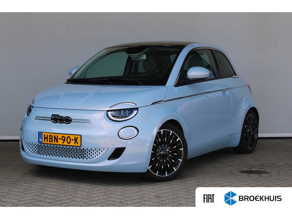 Fiat 500 Icon 42 kWh | SOH 96% | Panoramadak | Camera | Stoelverwarming | Navigatie | Apple Carplay |