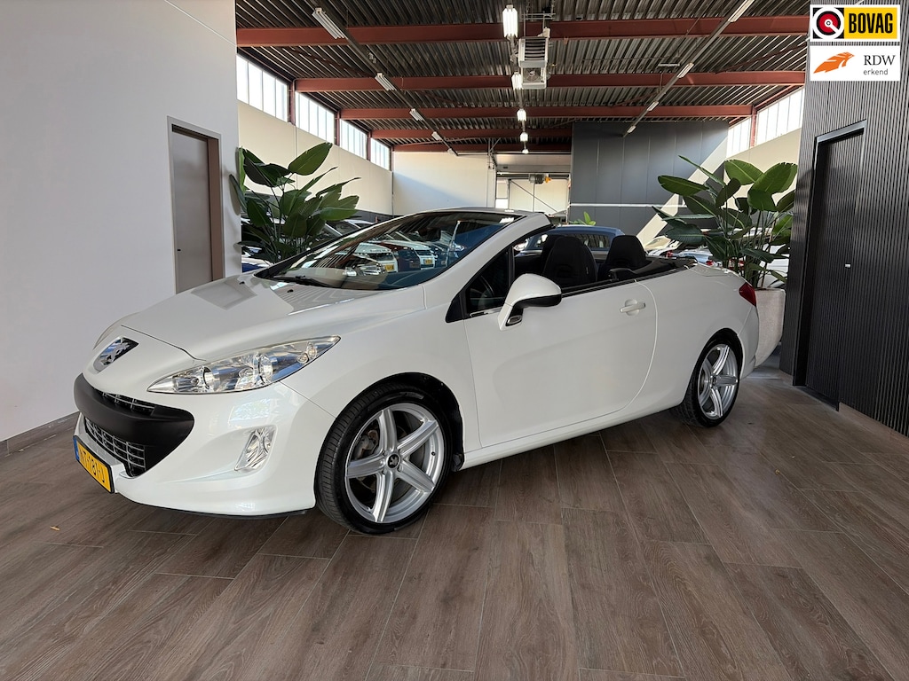 Peugeot 308 CC 1.6 VTi Sport, zeer nette staat en mooie KM-stand.