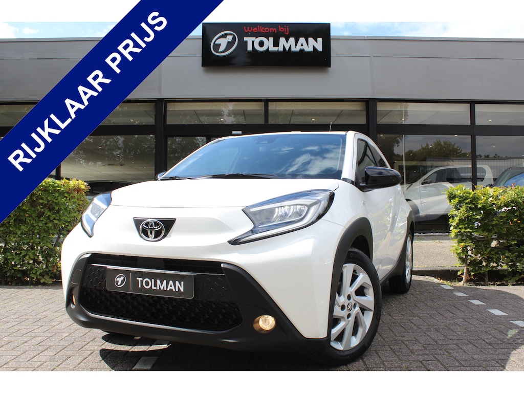 Toyota Aygo X 1.0 VVT-i MT first | Rijklaar | Apple/Android | Stoel-verw. | Adap. Cruise. | DAB+ | Camera | LED