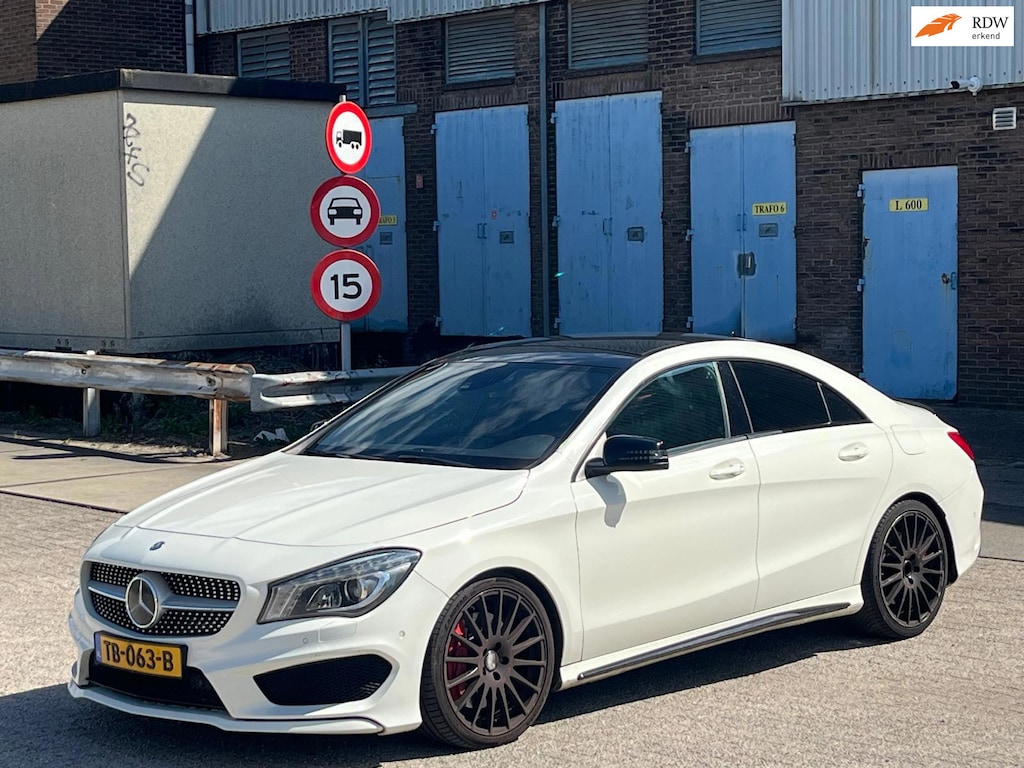Mercedes-Benz CLA AMG 45 4MATIC Edition 1