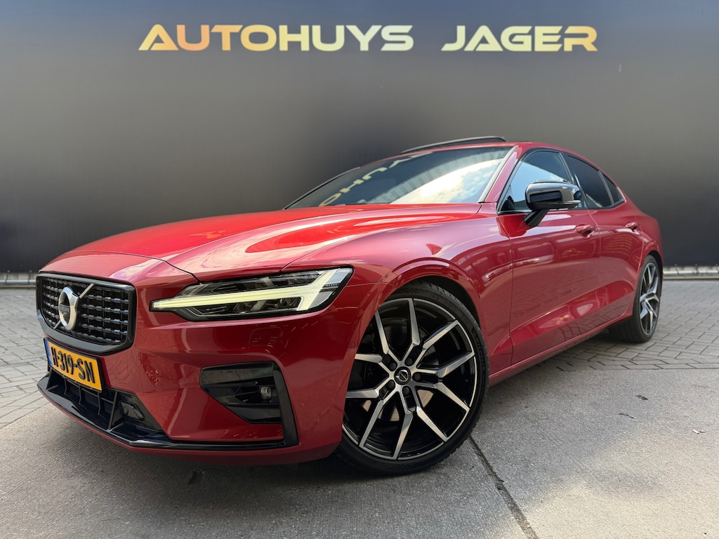 Volvo S60 2.0 T5 Intro Edition R-design Pano hud trekhaak Leer Carplay 360 B&W