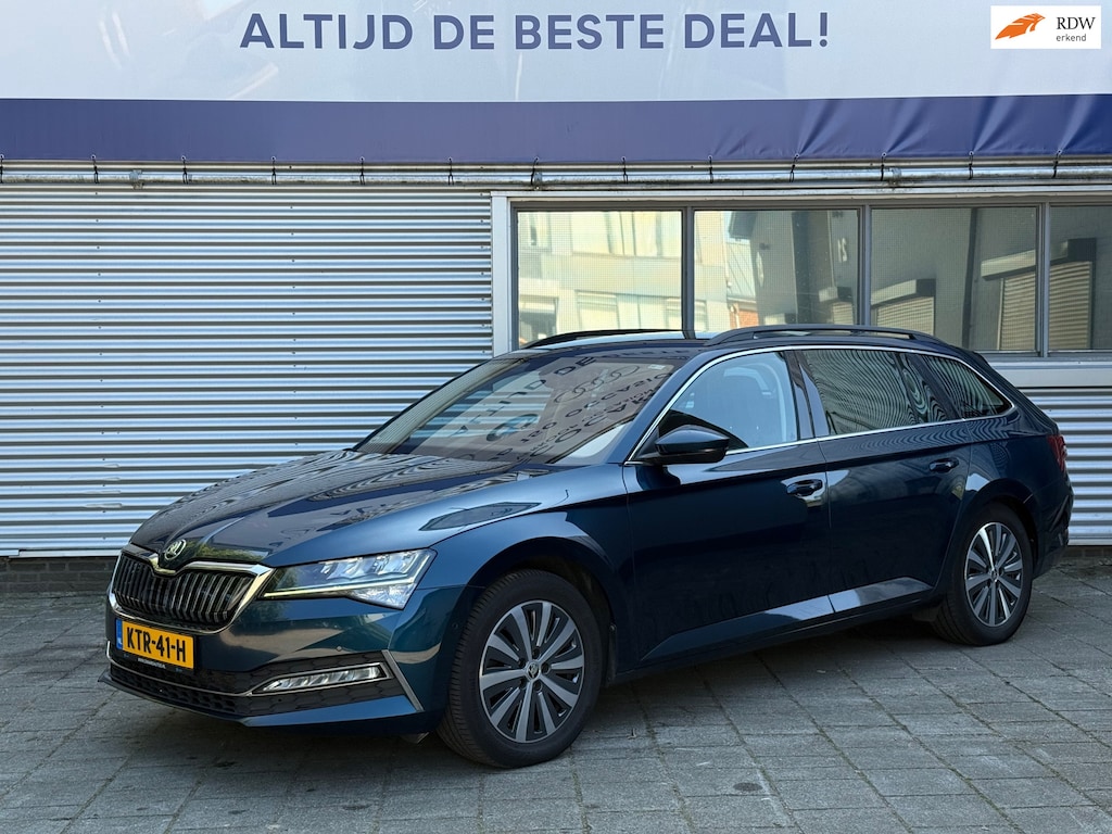 Skoda Superb Combi 1.4 TSI iV Business Edition Plus Plug In Hybride l 91,47% SOH l Winterset l Automaat l Camera l Virtual l Xenon