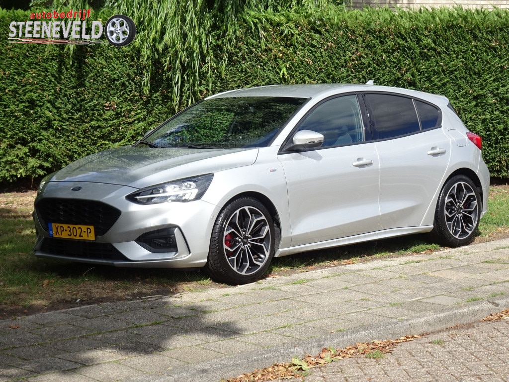 Ford Focus 1.0 125pk ST-Line met B&O, Camera en WinterPack