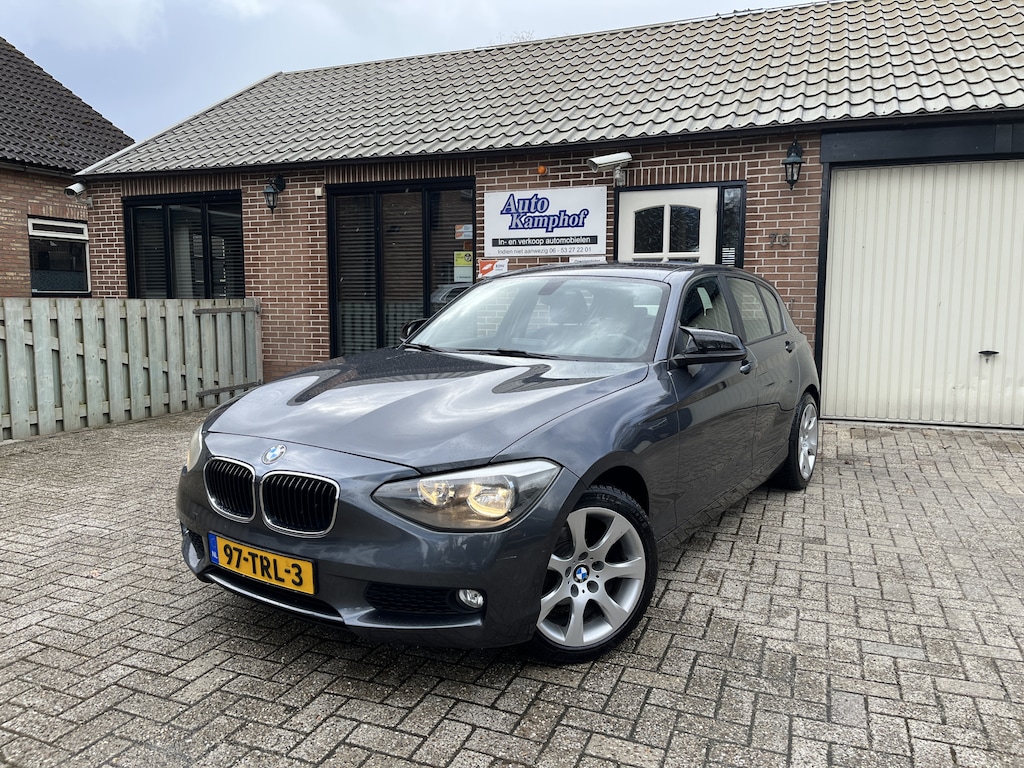 BMW 1-Serie 118d Business+ Sportstoelen Trekhaak