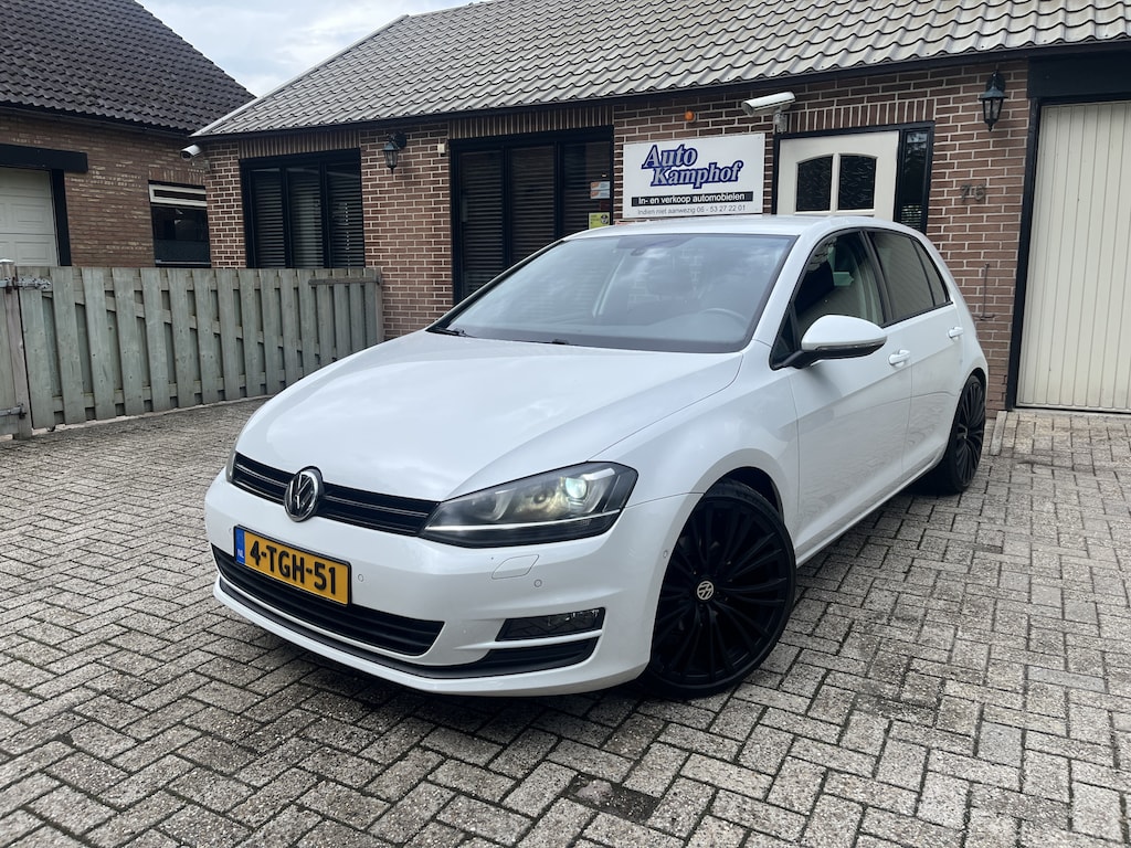 Volkswagen Golf 1.6 TDI Highline BlueMotion 145pk Xenon 19"