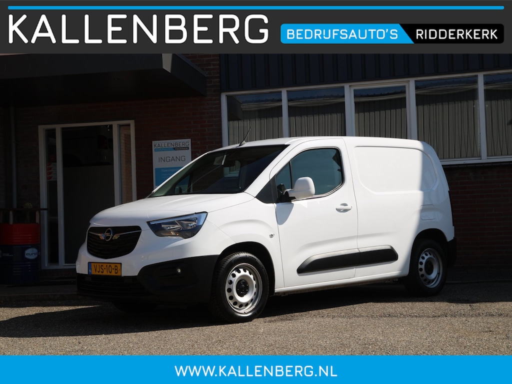 Opel Combo 1.5D L1H1 Edition 131PK / Automaat / Camera / Multi stuur / App connect