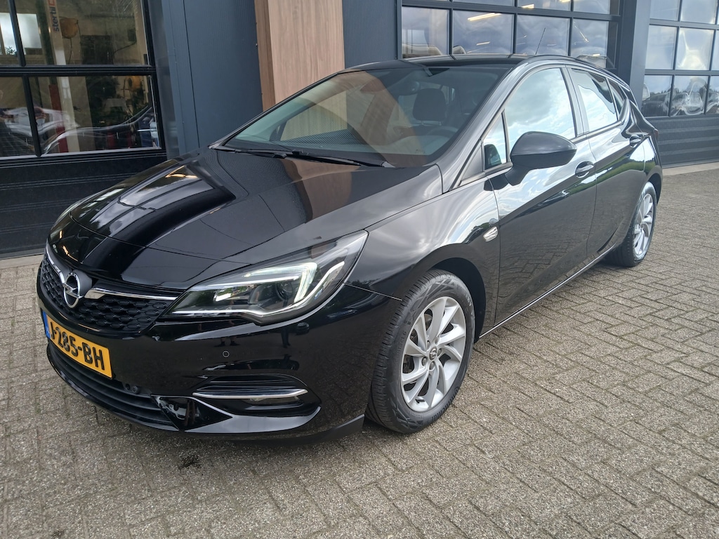 Opel Astra 1.2 Edition / trekhaak / winterbandset / apple carplay / android auto