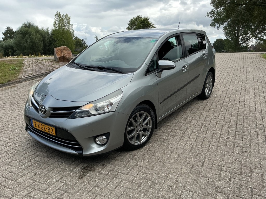 Toyota Verso 1.8 VVT-I BUSINESS