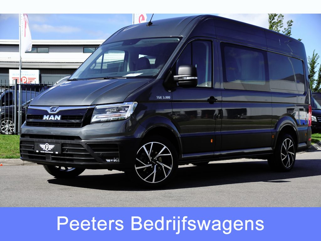 MAN TGE 3.180 35 2.0 L3H3 DC PB Edition Camera, Cruise, Carplay, LED, Automaat, Stoelverwarming, Leder, Trekhaak, Sensoren, Uniek!