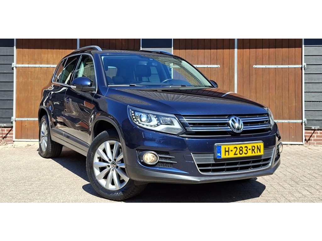 Volkswagen Tiguan 2.0 TSI Sport&St.4M | Trekhaak | Panorama dak | 4x4 | Automaat | Bluetooth