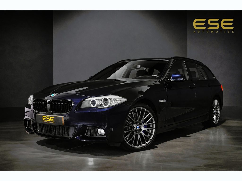BMW 5-Serie Touring 530i M-Sport | Panorama | Cruise | Navigatie | Leder