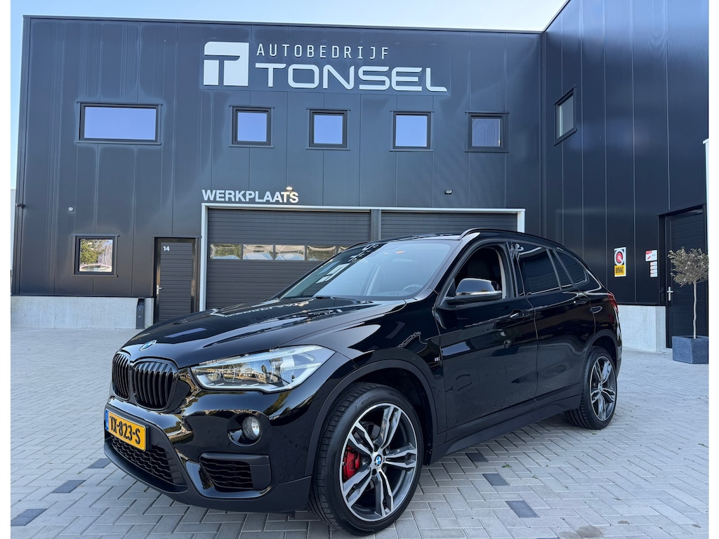 BMW X1 SDrive18i Executive / Automaat / Navigatie / Cruise / 19" Inch LMV