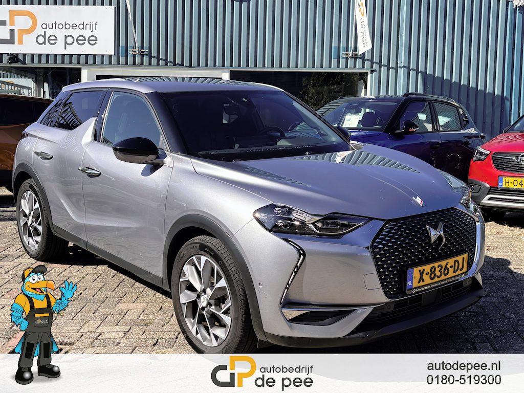 DS 3 Crossback E-Tense Rivoli 50 kWh GARANTIE/SOH 92%/INCL.BTW/CCS/LEDER./SENS. V+A/CAMERA/STOELVERW/CRUISE/CLIMA/CARPLAY/LICHTMETAAL rijklaaprijs!
