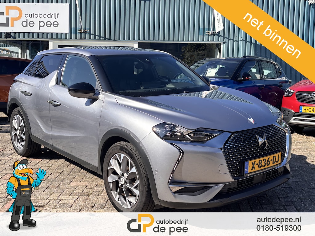 DS 3 Crossback E-Tense Rivoli 50 kWh GARANTIE/INCL.BTW/CCS/LEDER./SENS. V+A/CAMERA/STOELVERW/CRUISE/CLIMA/CARPLAY/LICHTMETAAL rijklaaprijs!