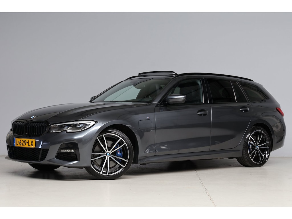 BMW 3-Serie Touring 320e M-sport ShadowLine | panoramadak | head-up | harmankardon | laser led | 1e eigenaar | BTW