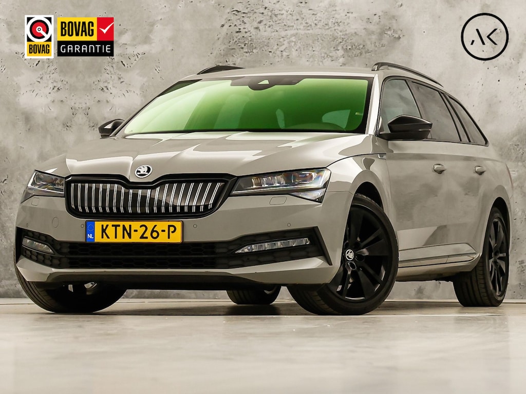 Skoda Superb Combi 1.4 TSI iV Sportline 218Pk Automaat (VIRTUAL COCKPIT, SOH 90,5%, APPLE CARPLAY, MEMORY SEATS, STOELVERWARMING ACHTER, GETINT GLAS, ADAPTIVE CRUISE, SFEERVERLICHTING, NIEUWE APK, NIEUWSTAAT)