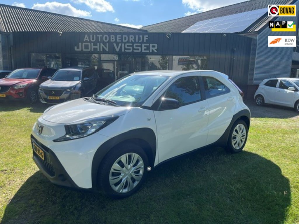 Toyota Aygo X 1.0 VVT-i S-CVT Play *Automaat - Hatchback - Apple CarPlay & Android Auto - Cruise - Airco - Premium Comfort*