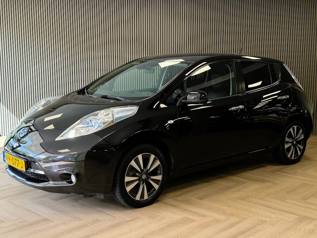 Nissan Leaf Tekna 30 kWh AUT. CAMERA 360 AIRCO BLUETOOTH BOSE SYSTEM CRUISE LEDER STOEL & STUURVERWARMING