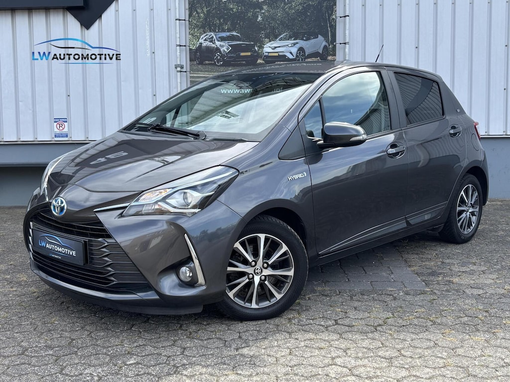 Toyota Yaris 1.5 Hybrid Dynamic | Keyless | Camera | Stoelverwarming