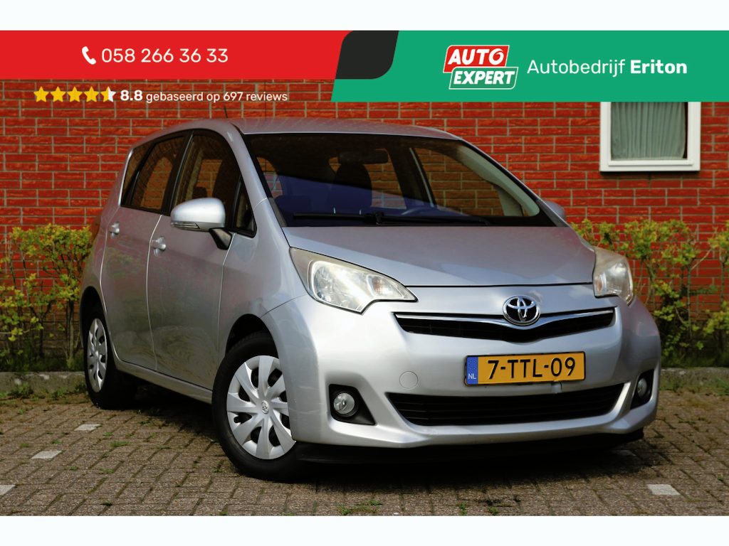 Toyota Verso-S 1.3 VVT-i 100pk Aspiration | 5 deuren | Airco | Navigatie | Achteruitrijcamera | Parkeersensoren | Centr. deurvegr. | Stuurbekrachtiging |