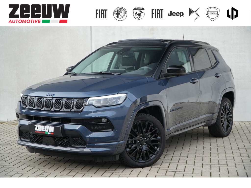 Jeep Compass 4xe 240 PK Hybrid S | Leder | Pano | Safety | Winter | 19"