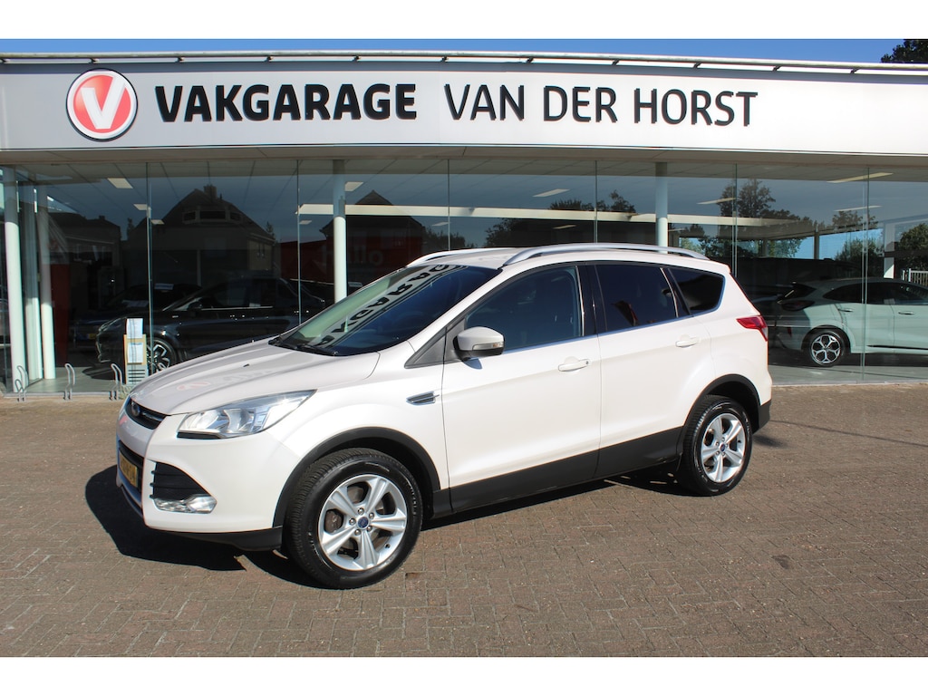 Ford Kuga 1.6 Trend , 150pk , Trekgewicht 2000kg Airco , Cruise  control , Trekhaak , Bluetooth Parkeersensoren achter